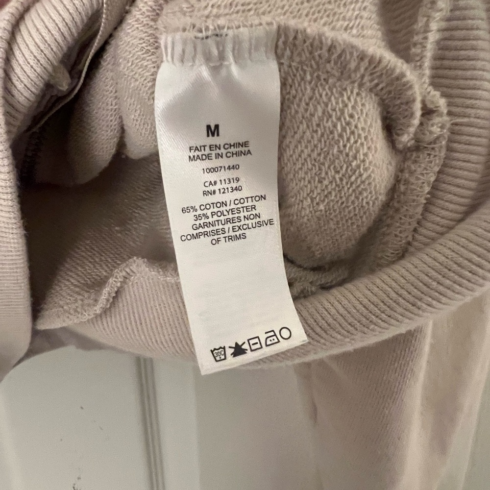 Garage Cropped Cream Hooded Sweatshirt Medium - Picture 2 of 2